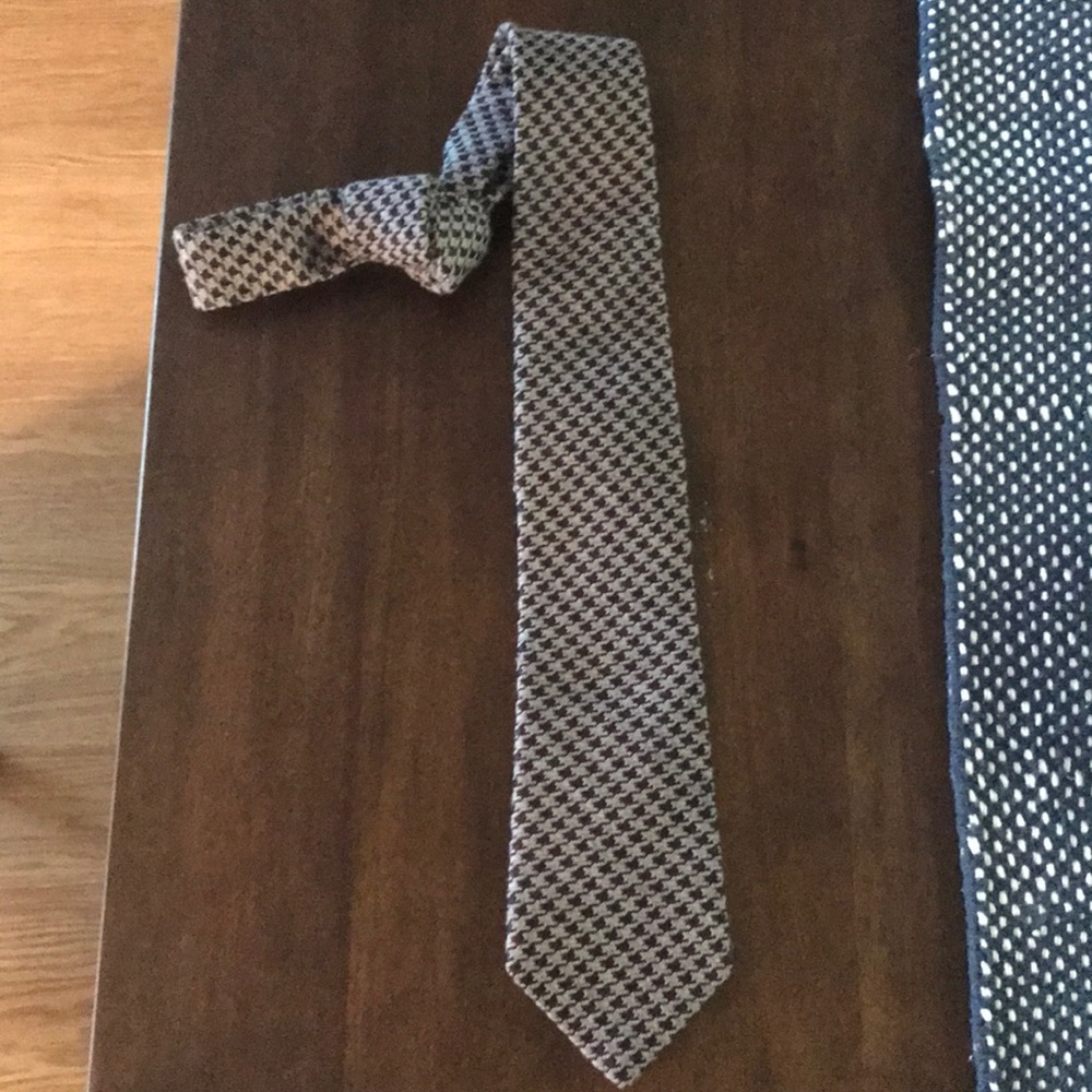 Hickey Freeman wool tie
